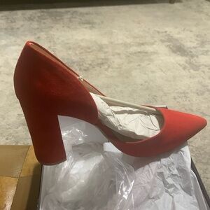 Orange Nine West pumps